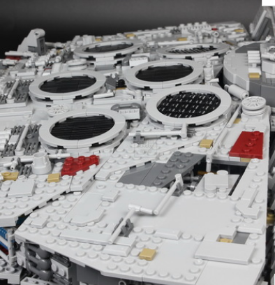 LEGO Star Wars Millennium Falcon Building Set 05007
